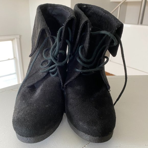 Mossimo Supply Co Wedge Booties Faux Black Suede 9 - Picture 6 of 13